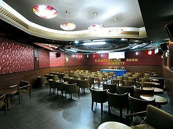 Dinasty Tirana