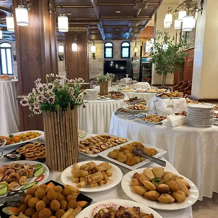 Hotel Dinasty
