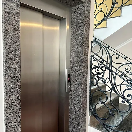 ديناستي 4* تيرانا