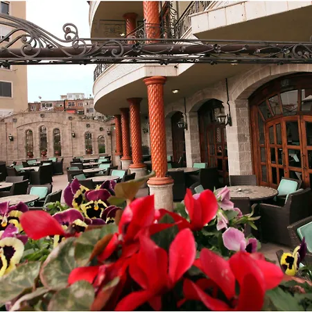 فندق ديناستي تيرانا