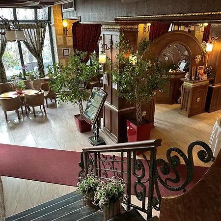 ديناستي فندق