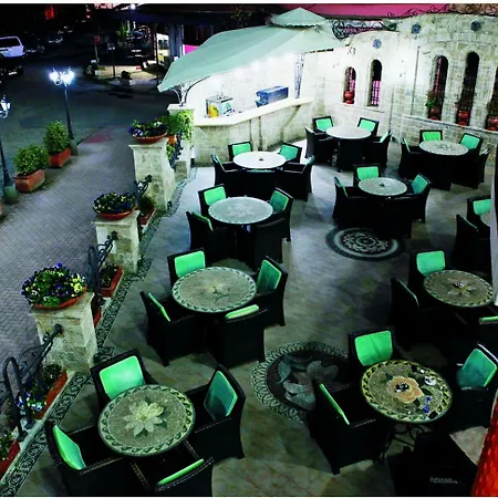 Dinasty מלון טיראנה