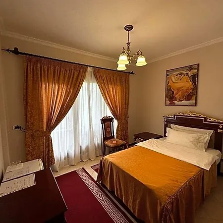 Dinasty Hotell Tirana