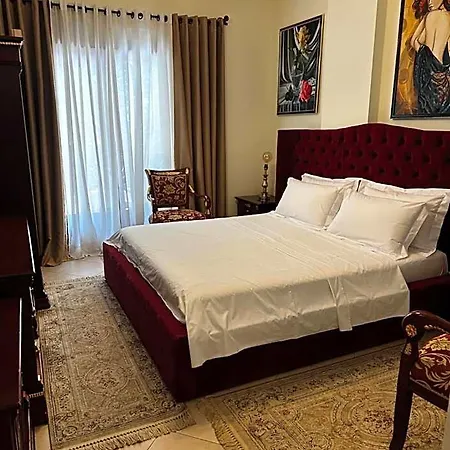 Hotell Dinasty Tirana
