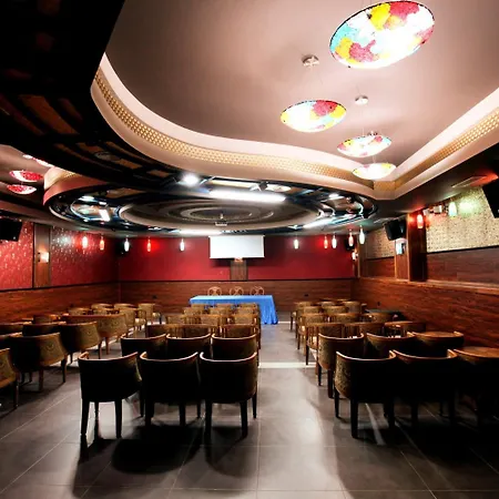 Dinasty Hotel Tirana