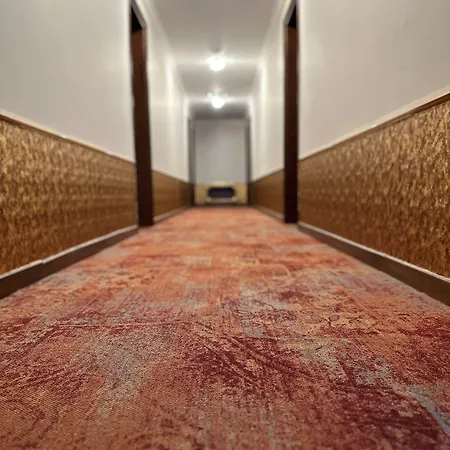 Dinasty Hotel 4*