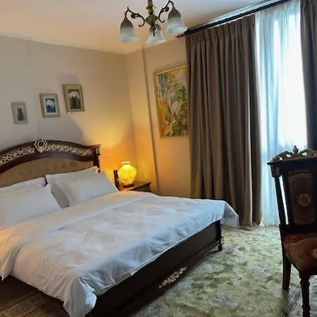 Hotel Dinasty