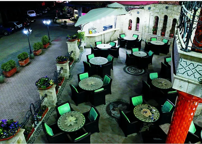 ديناستي فندق تيرانا