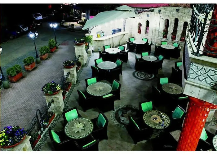 فندق ديناستي تيرانا